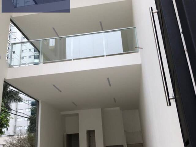 Locação em Indianópolis - São Paulo